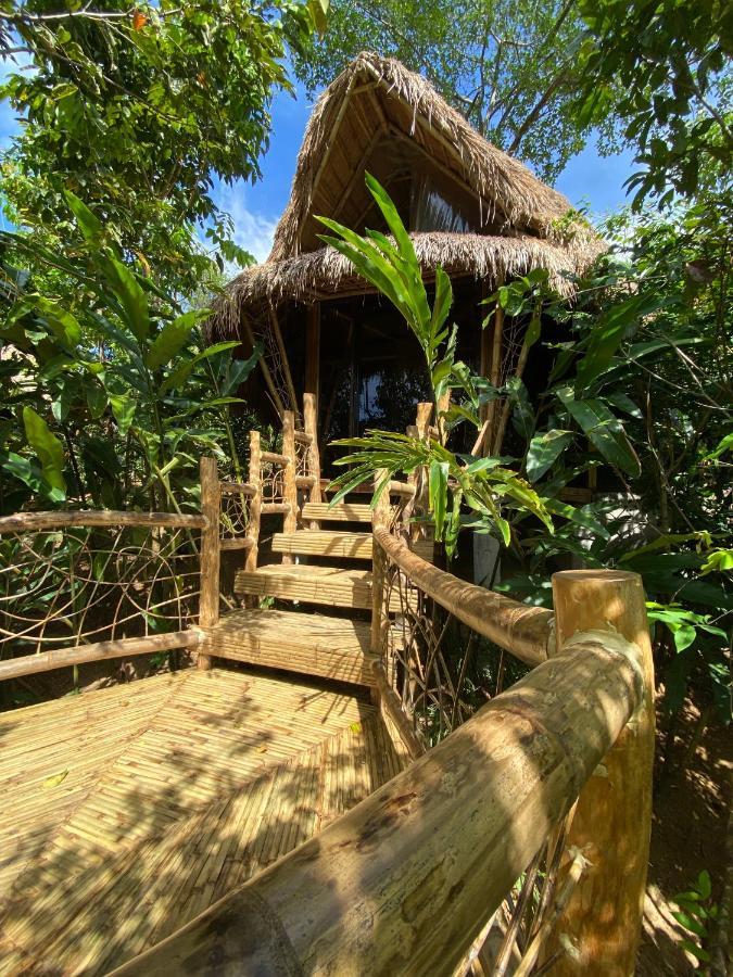 Inigtan Lio Bamboo Cottages El Nido Exterior foto