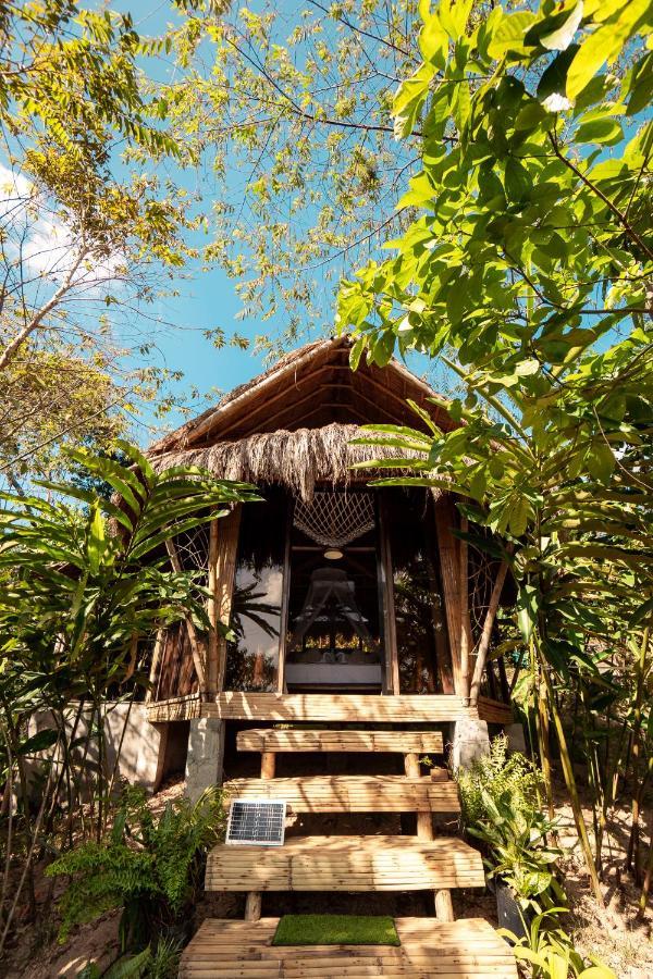 Inigtan Lio Bamboo Cottages El Nido Exterior foto